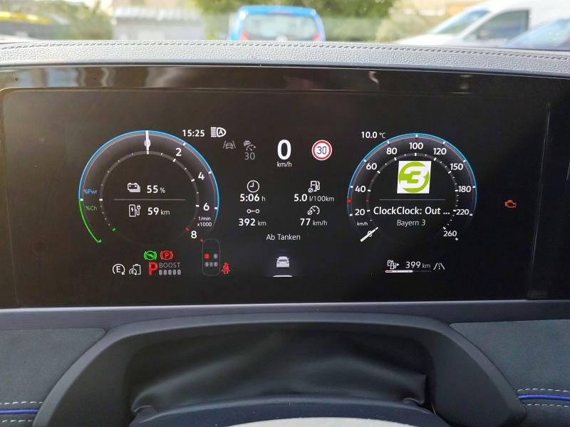 Volkswagen Passat Variant R-Line – image 9 of 24