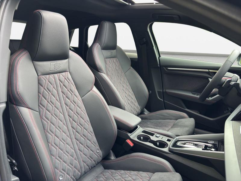 Audi A3 Sportback S line – image 4 of 22