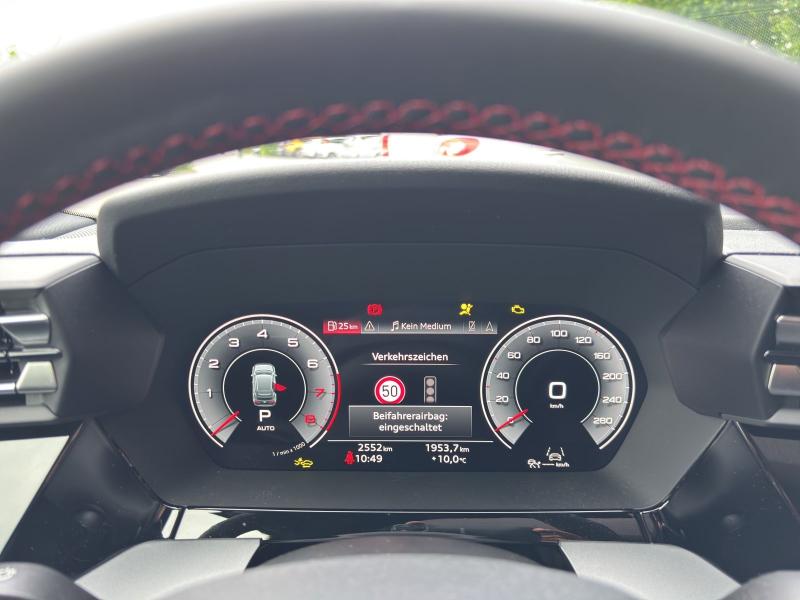 Audi A3 Sportback S line – image 9 of 22