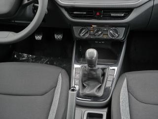 Škoda Fabia Essence – image 7 of 24