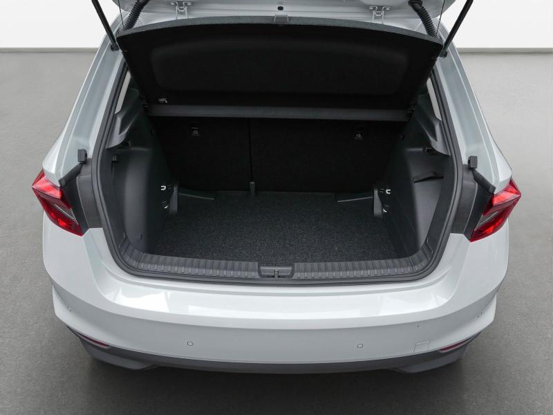 Škoda Fabia Essence – image 11 of 24