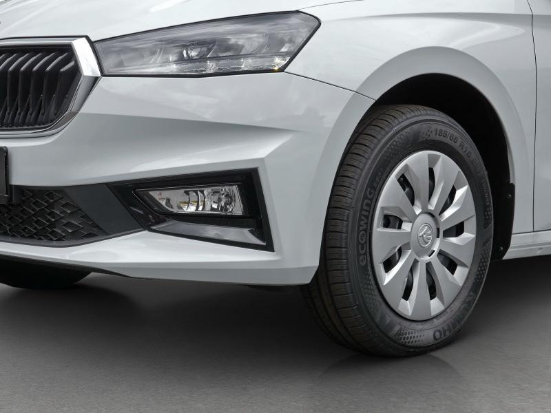 Škoda Fabia Essence – image 13 of 24