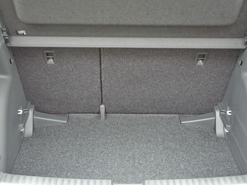 Škoda Fabia Essence – image 23 of 24