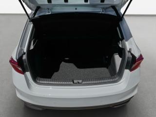 Škoda Fabia Essence – image 11 of 24
