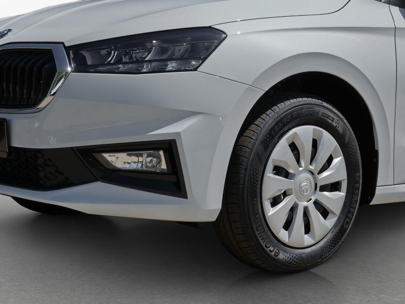 Škoda Fabia Essence – image 13 of 24