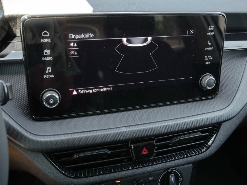Škoda Fabia Essence – image 15 of 24