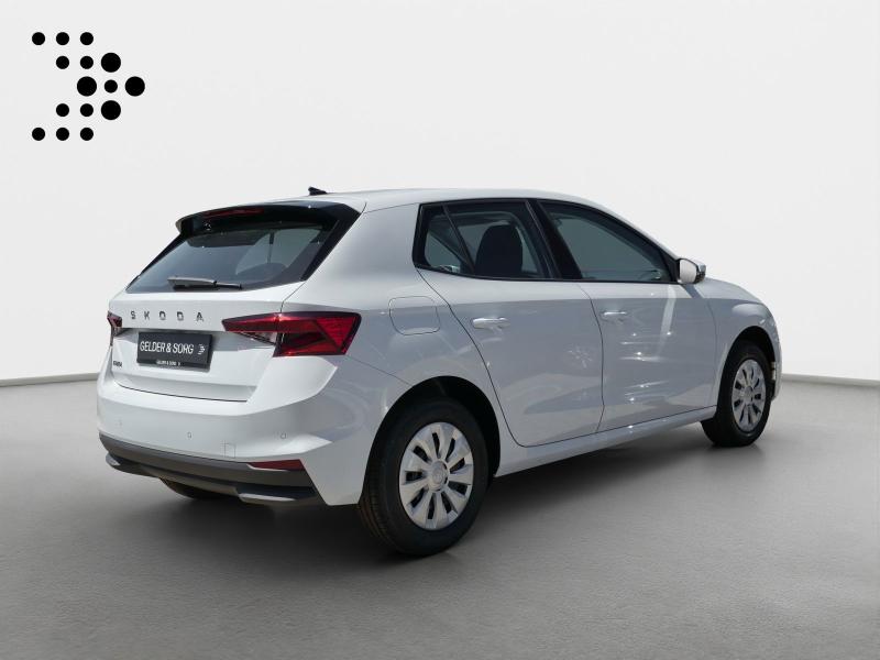 Škoda Fabia Essence – image 18 of 24