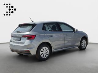 Škoda Fabia Essence – image 16 of 22