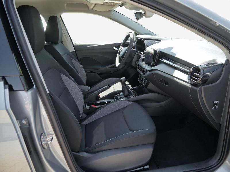 Škoda Fabia Essence – image 4 of 22