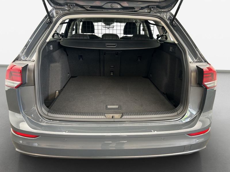 Volkswagen Golf Variant LIFE – image 11 of 17