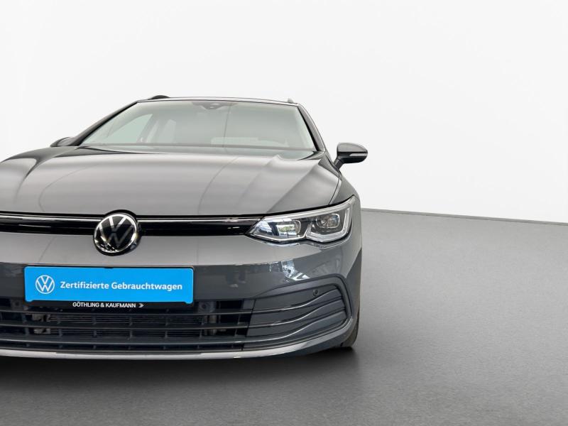 Volkswagen Golf Variant LIFE – image 12 of 17