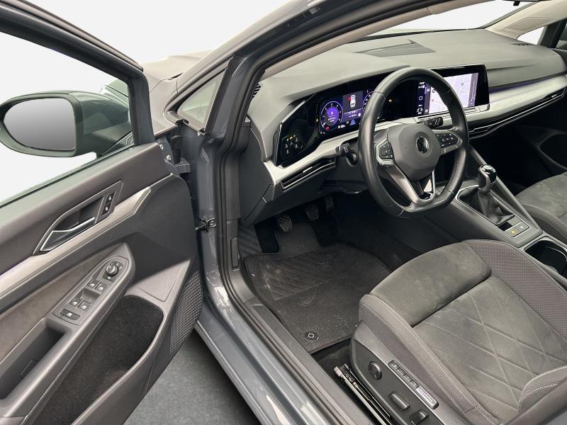 Volkswagen Golf Variant LIFE – image 14 of 17