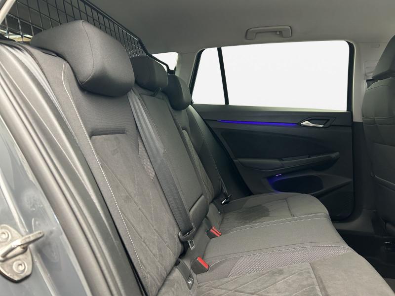 Volkswagen Golf Variant LIFE – image 15 of 17