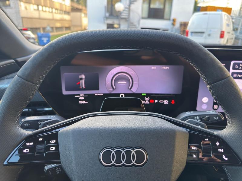 Audi A6 Avant e-tron S line – image 9 of 21
