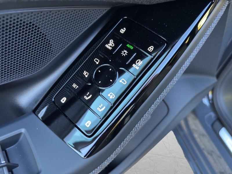 Audi A6 Avant e-tron S line – image 10 of 21