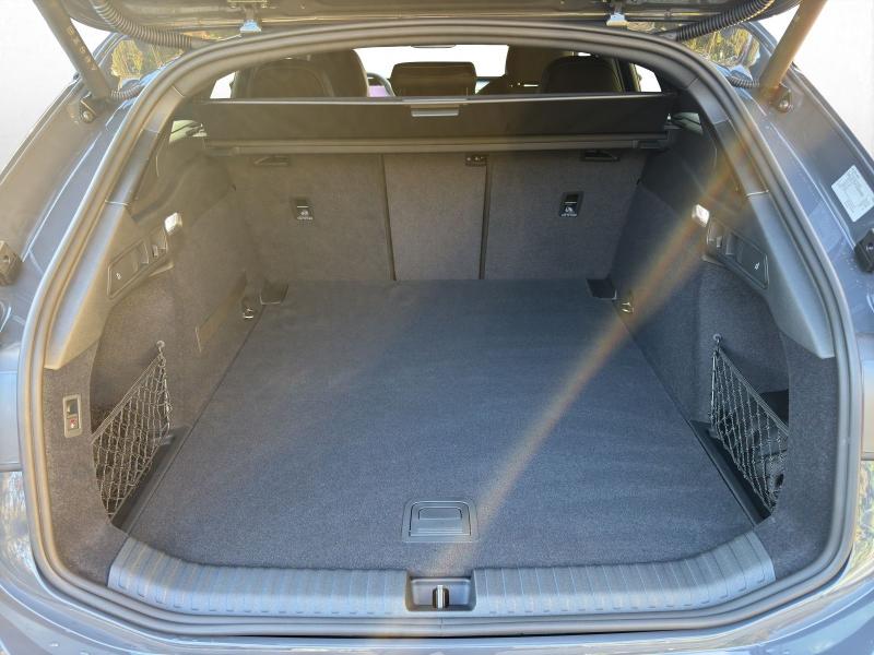 Audi A6 Avant e-tron S line – image 11 of 21