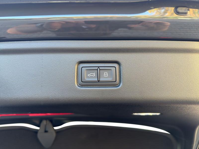 Audi A6 Avant e-tron S line – image 12 of 21