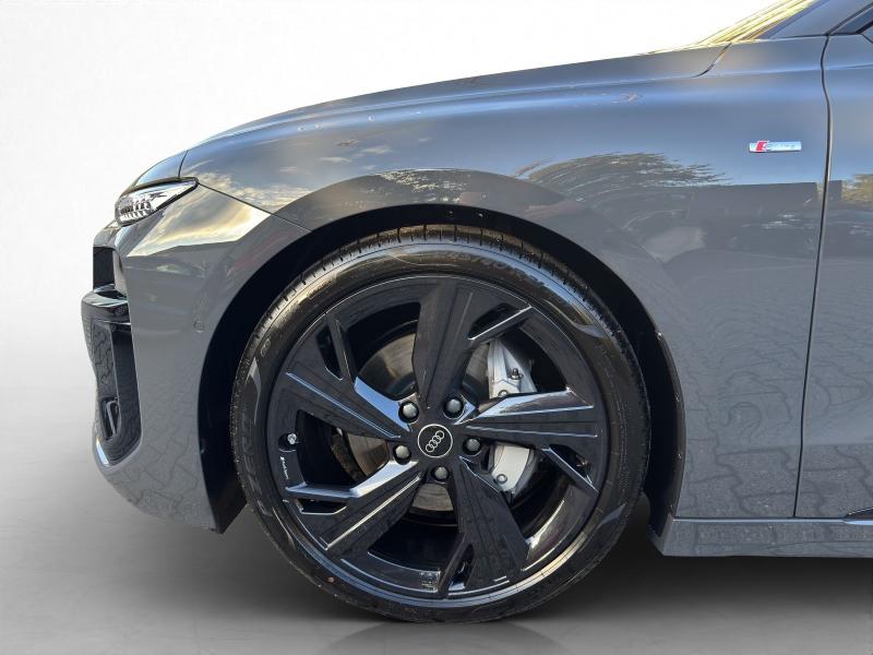 Audi A6 Avant e-tron S line – image 13 of 21