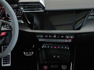 Audi RS 3 Sportback S line – image 6 of 24