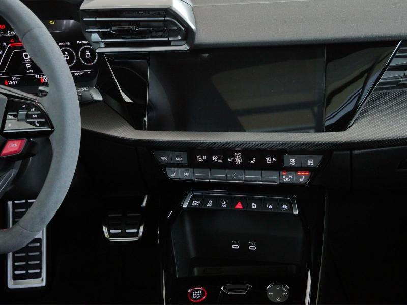 Audi RS 3 Sportback S line – image 6 of 24