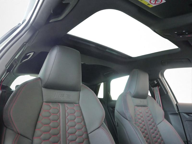 Audi RS 3 Sportback S line – image 10 of 24