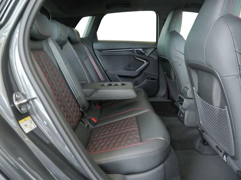 Audi RS 3 Sportback S line – image 16 of 24