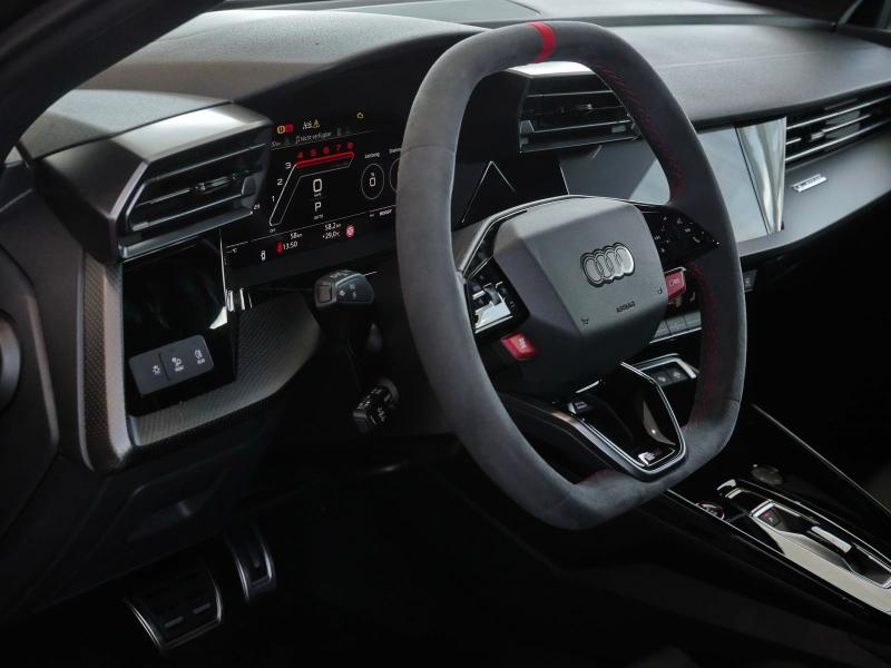 Audi RS 3 Sportback S line – image 20 of 24