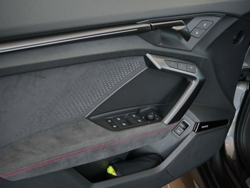 Audi RS 3 Sportback S line – image 21 of 24
