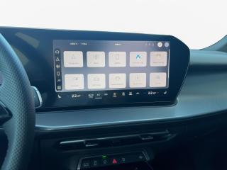 Audi Q3 S line – image 6 of 14