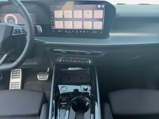 Audi Q3 S line – image 7 of 14