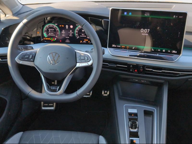 Volkswagen Golf Goal – image 5 of 22
