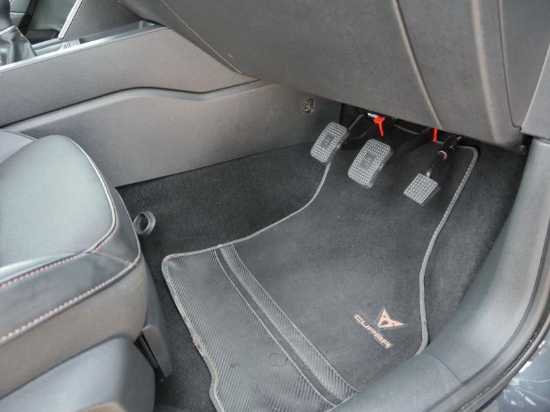 Cupra Formentor Basis – image 21 of 23