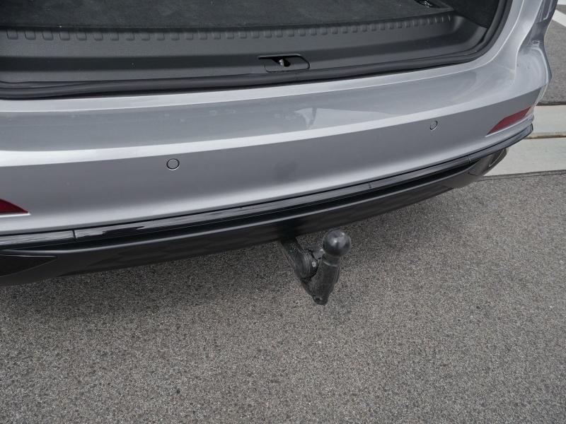 Audi A6 Avant S line – image 23 of 24