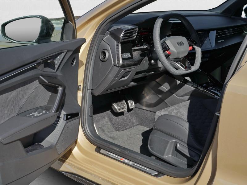 Audi RS 3 Limousine RS – image 14 of 25