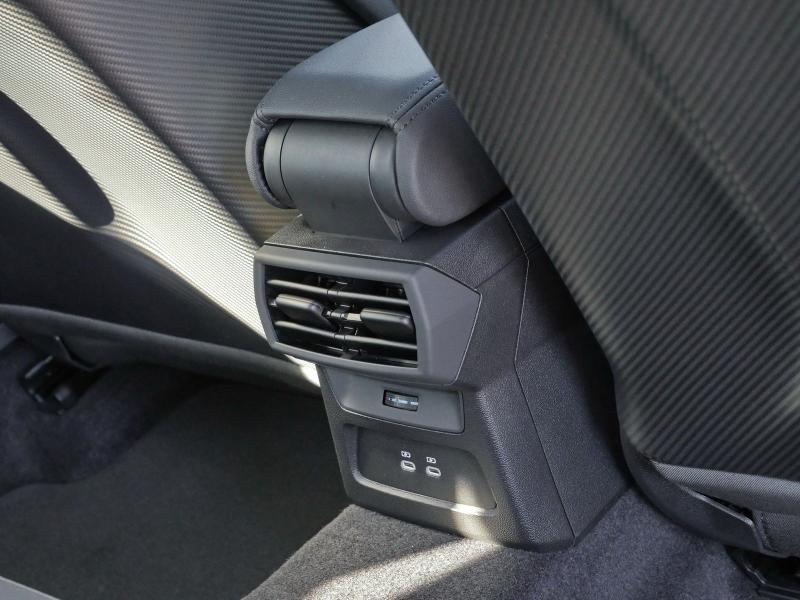 Audi RS 3 Limousine RS – image 17 of 25