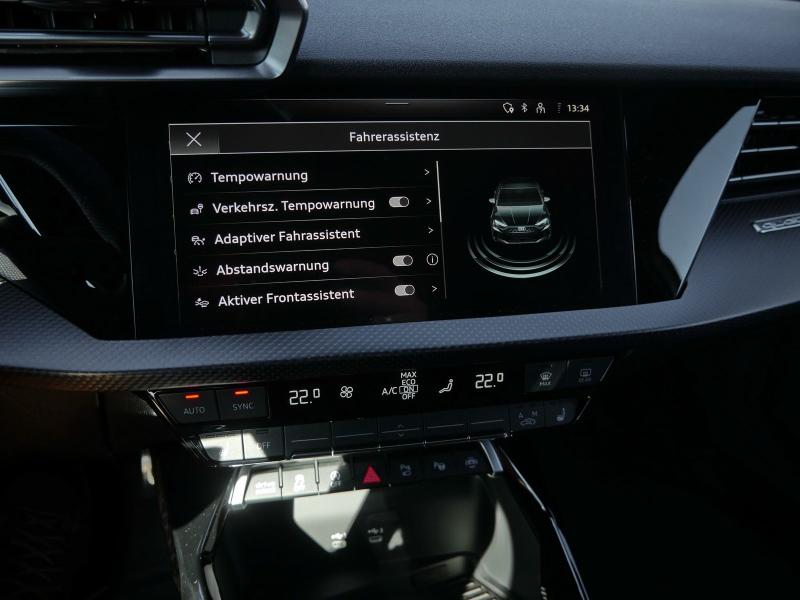 Audi RS 3 Limousine RS – image 21 of 25