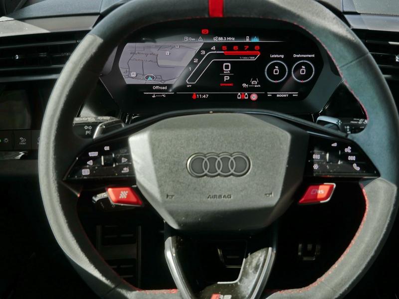 Audi RS 3 Sportback RS – image 9 of 24
