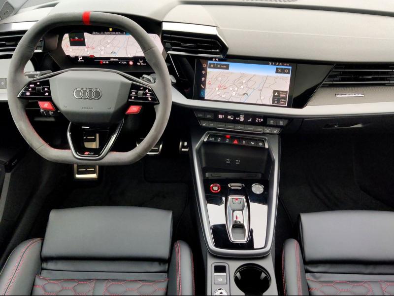 Audi RS 3 Limousine RS – image 5 of 25