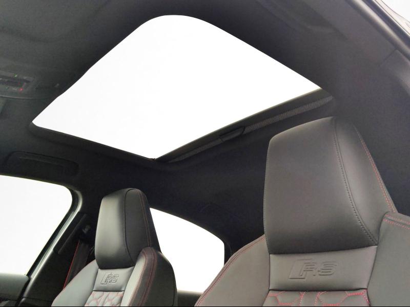 Audi RS 3 Limousine RS – image 10 of 25