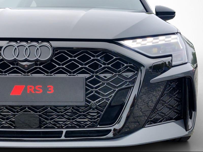 Audi RS 3 Limousine RS – image 12 of 25