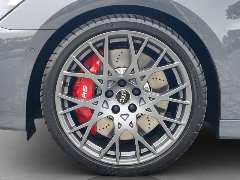 Audi RS 3 Limousine RS – image 13 of 25