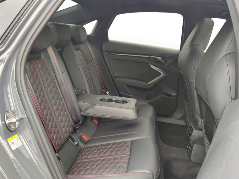 Audi RS 3 Limousine RS – image 16 of 25