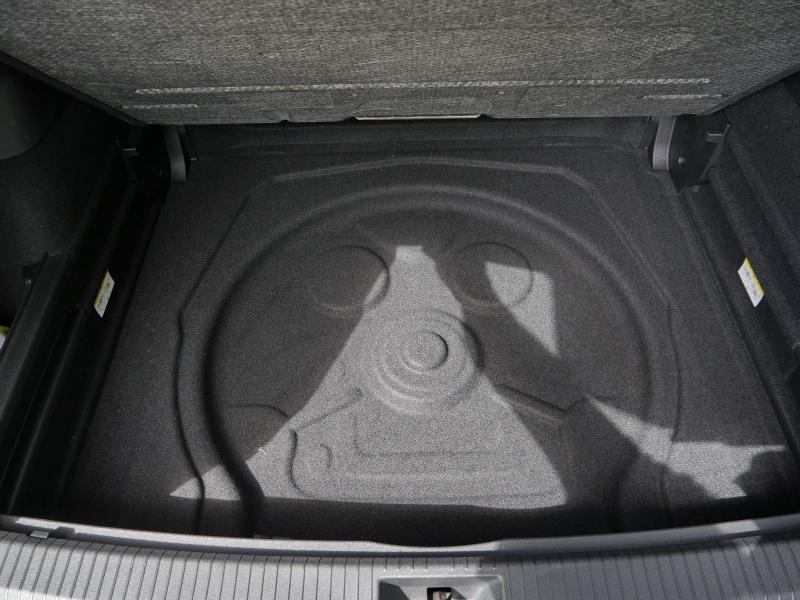 Volkswagen Tiguan Elegance – Bild 24 von 25