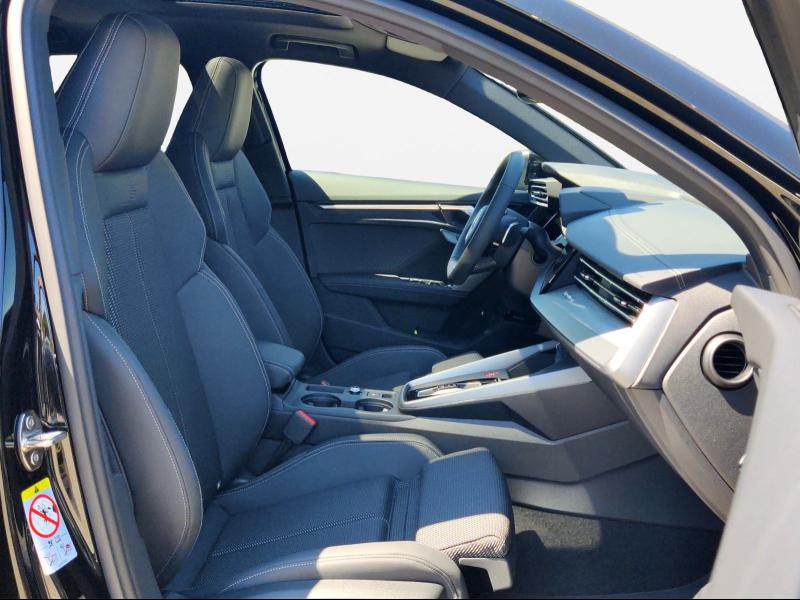 Audi S3 Sportback S line – image 4 of 25