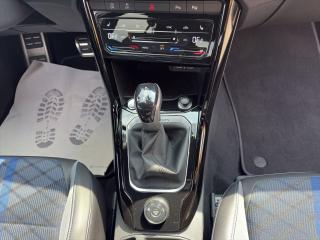 Volkswagen T-Roc R – image 7 of 12