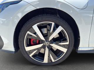Volkswagen Golf GTE – image 11 of 21