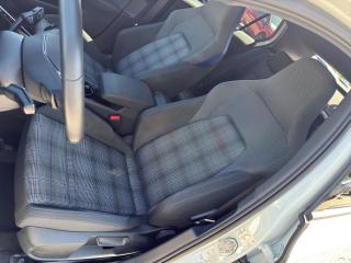 Volkswagen Golf GTE – image 13 of 21