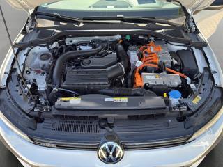 Volkswagen Golf GTE – image 16 of 21