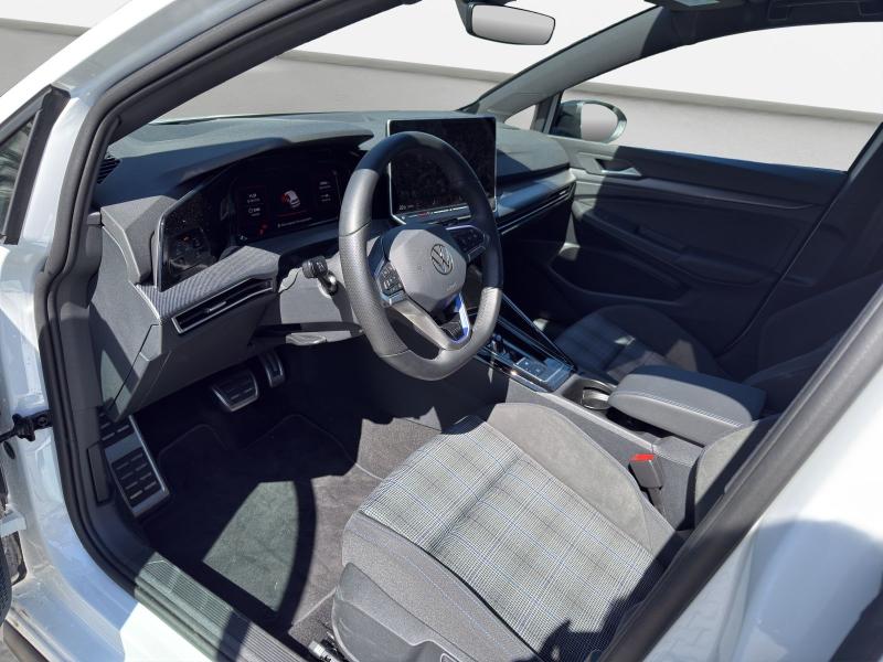 Volkswagen Golf GTE – image 4 of 21