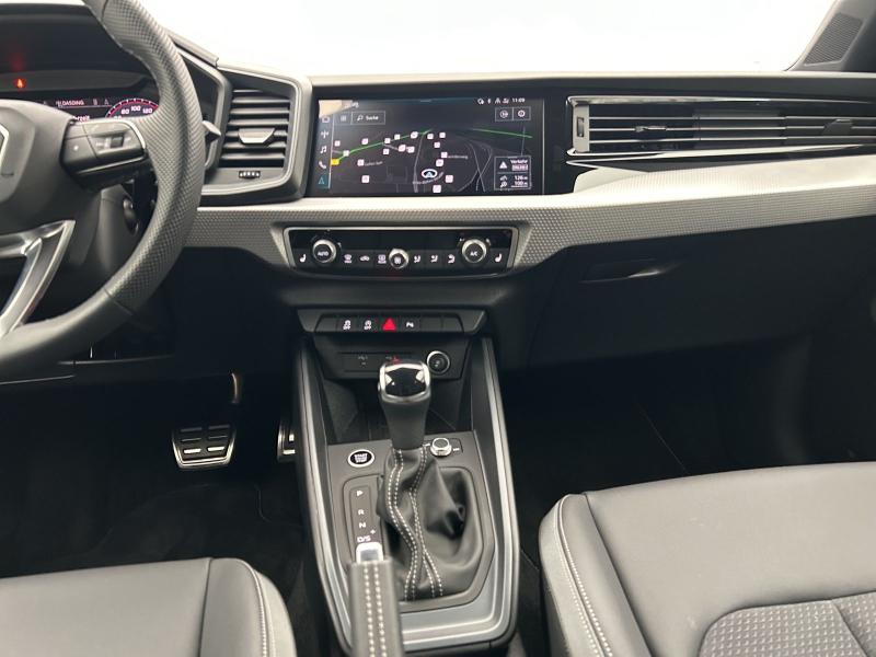 Audi A1 allstreet S line – image 7 of 16